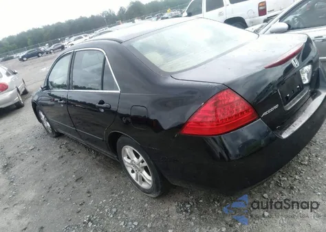 2006 Honda Accord 2.4 Se z USA, uszkodzony, nr VIN 1HGCM56346A179406